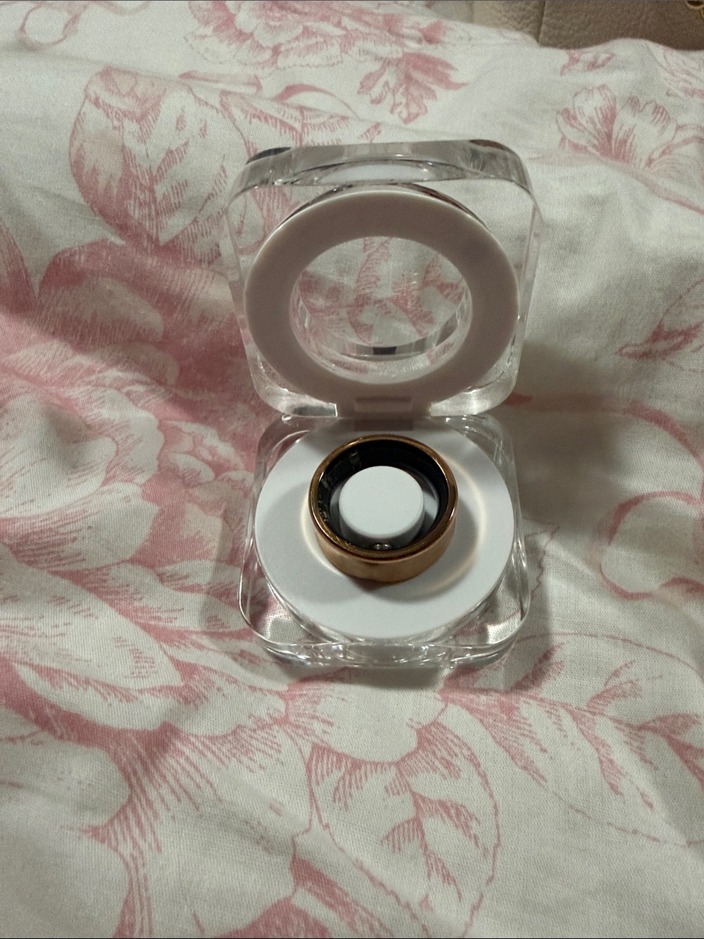 Halo ring/ rose gold brand new